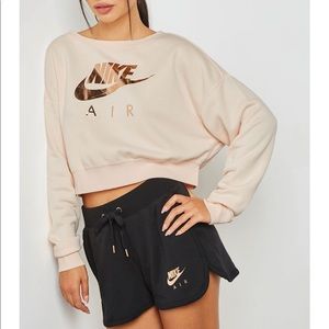 Nike sportswear air rally cropped crew top
